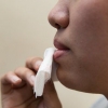 Slip af med flagende læber med vaseline