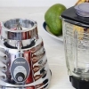 Ved hjælp af en blender