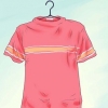 Strygning af en skjorte eller t-shirt
