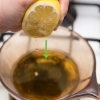 At lave hostesaft med citronsaft