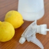 Bleg dit hår med citronsaft
