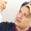 Sæt mousse i dit hår på den rigtige måde
