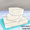Gør smelt og hæld sæbe