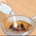 Rengøring af en kageform