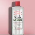 At tage sig af en hund, der er blevet sprøjtet af en skunk