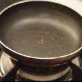 Lav en let omelet med tre æg