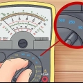 Aflæsning af et multimeter