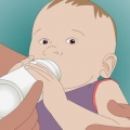 Bøvse en nyfødt baby