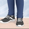 Iført jeans med sneakers