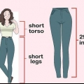 Iført højtaljede jeans