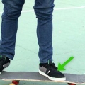 Hold dig balanceret på et skateboard