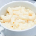Varm makaroni op med ost