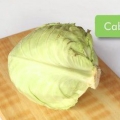 Skær salat og kål som en kok