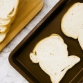 At lave toast i ovnen