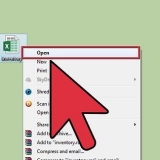 Tilføj aksemærkater til et diagram i microsoft excel