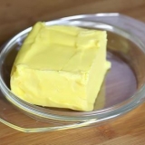 At lave smørcreme til dejen