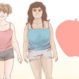 Påklædning af en æbleformet figur