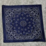 At binde en bandana