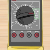 Brug af et digitalt multimeter