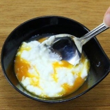 Lav en naturlig proteinmaske til dit hår
