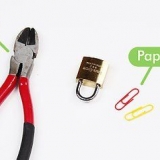 Åbning af en lås med en papirclips