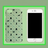 Rengøring af et telefoncover