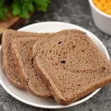 At lave en sandwich i mikroovnen