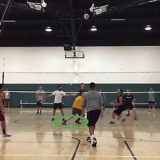 At smadre en volleyball