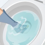 Gendan en genstand, der er faldet ned i toilettet