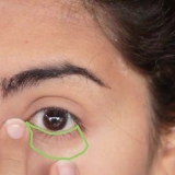 Påfør eyeliner på din vandlinje