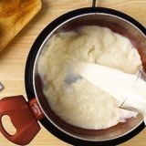 Fremstilling af græsk yoghurt