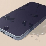 Tørring af en iphone med vandskade
