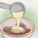 Glat din hud ud med en naturlig ansigtsscrub