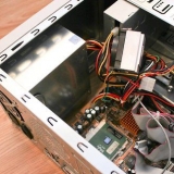 Fastgør bøjede stifter på en cpu