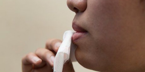 Slip af med flagende læber med vaseline