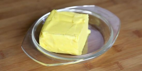 At lave smørcreme til dejen