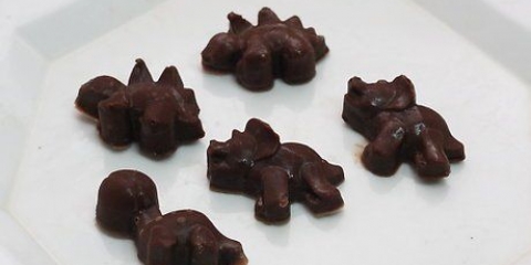 At lave chokolade