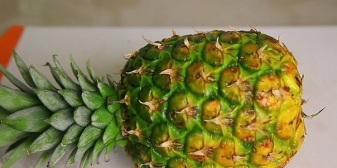 At skære en ananas