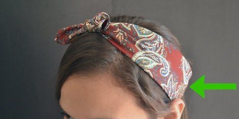 Iført en bandana