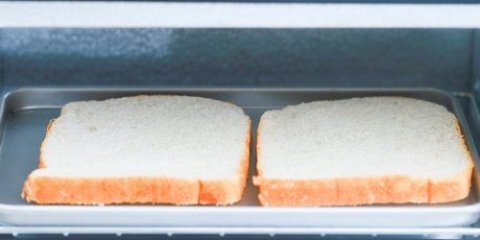 Forberedelse af en club sandwich