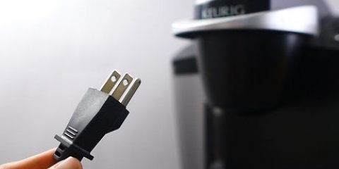 Rengøring af en keurig kaffemaskine med eddike