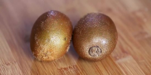 At skære en kiwi