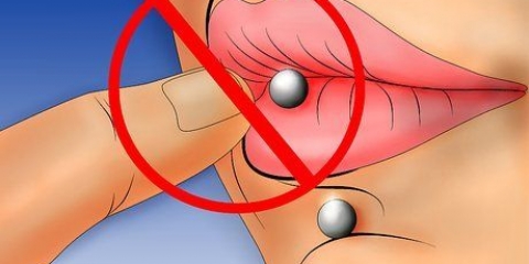Rengøring af en piercing