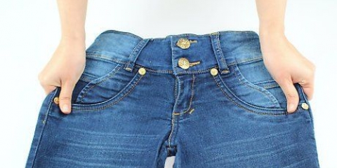 Udspænder et par jeans