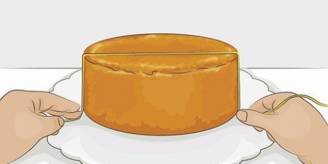 Dæk en kage med fondant