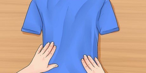Syning af en t-shirt