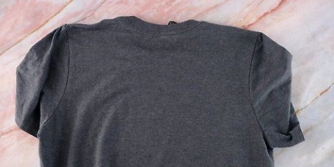 Folde en t-shirt