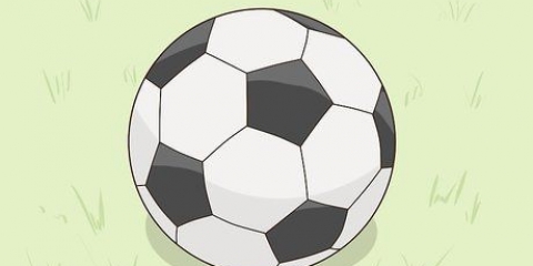At skyde en fodbold