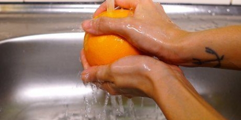 Udvinding af æterisk olie fra frugtskaller