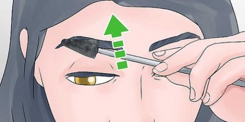 Trim dine øjenbryn